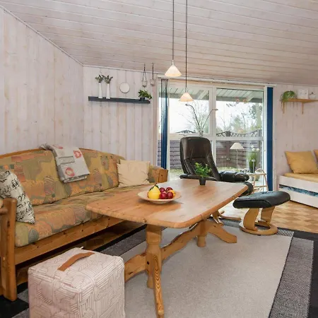 Holiday home Holiday Lxxv Glesborg